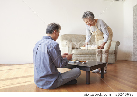 Family, old couple, elderly, husband, wife, food Family, old couple, elderly, husband, wife, food 36246683