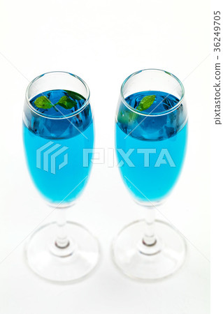 藍色清涼茶蝴蝶豌豆藍色花清涼茶 藍色清涼茶蝴蝶豌豆藍色花清涼茶 36249705