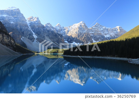 加拿大加拿大落基山脈 36250769