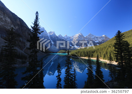加拿大加拿大落基山脈 加拿大加拿大落基山脈 36250797