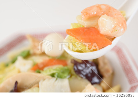 We eat with Chinese cabbage (Chinese rice bowl) lenge We eat with Chinese cabbage (Chinese rice bowl) lenge 36256053