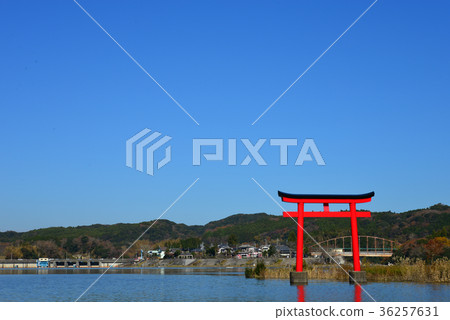 Kameyama lake 36257631