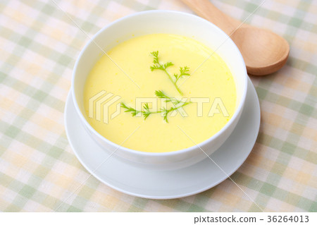 Corn cream soup  36264013