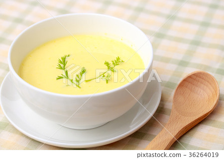 Corn cream soup  36264019