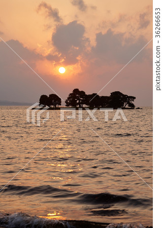 真嗣湖日落 36266653