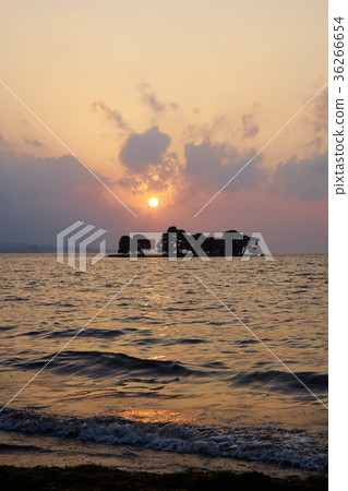 真嗣湖日落 36266654