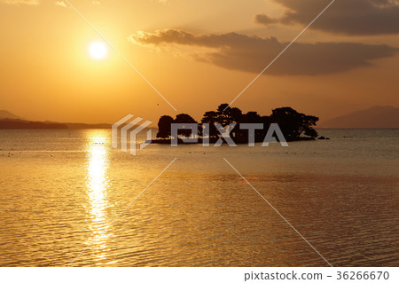 真嗣湖日落 真嗣湖日落 36266670