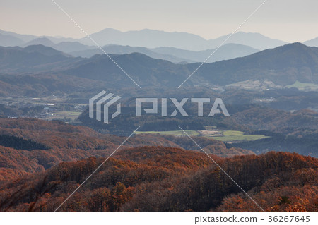 Mountain range in the direction of Mt. Mountain range in the direction of Mt. 36267645