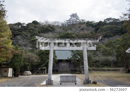 立山城堡模仿從立山神社看到的天舒 立山城堡模仿從立山神社看到的天舒 36272607