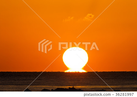 Darma sun (February Mie Prefecture sunrise sunrise) Darma sun (February Mie Prefecture sunrise sunrise) 36281997