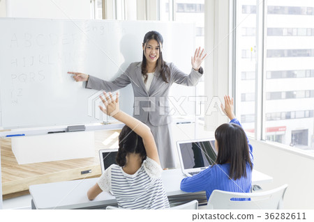 Private school English conversation 36282611