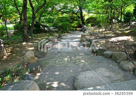 大阪四天王寺的日本庭園 照片素材 圖片 圖庫