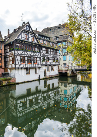 Strasbourg, water canal and nice house 36285496