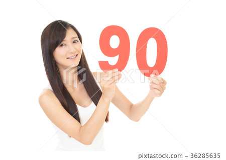 有數字的婦女 36285635