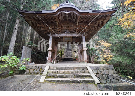 四國第八十八條Reijo No. 45號Fudasho Kaiganyama Iwaya Temple Yamamon Gate 四國第八十八條Reijo No. 45號Fudasho Kaiganyama Iwaya Temple Yamamon Gate 36288241