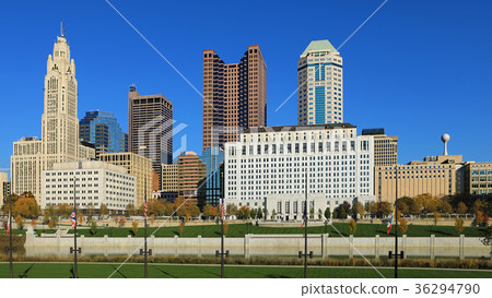 Columbus, Ohio skyline on a clear fall morning Columbus, Ohio skyline on a clear fall morning 36294790
