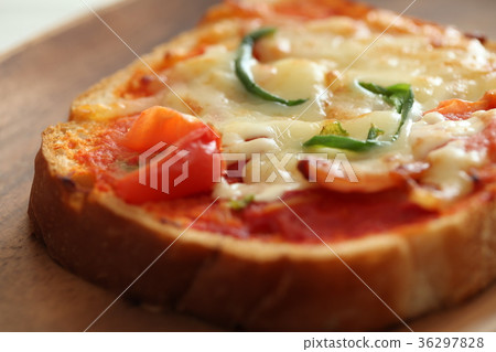 Pizza toast Pizza toast 36297828