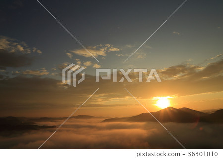 Unkai of Kamakura Mountain (Noboru Motegi-machi Tochigi) 36301010