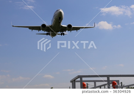 大阪國際機場(伊丹機場)從Senrigawa路堤 大阪國際機場(伊丹機場)從Senrigawa路堤 36304926