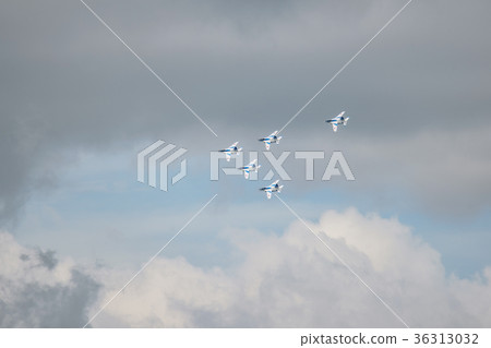 Blue impulse acrobatic flight Blue impulse acrobatic flight 36313032