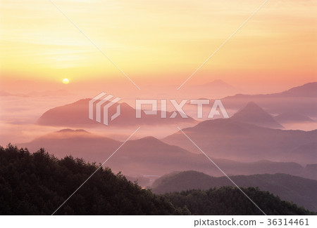 Hongcheon County, Gangwon Province Hongcheon County, Gangwon Province 36314461