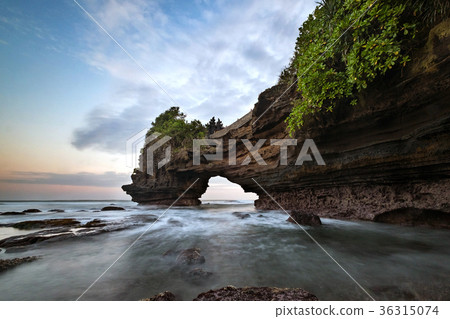 Sunset at Batu Bolong & Tanah Lot Bali, Indonesia Sunset at Batu Bolong & Tanah Lot Bali, Indonesia 36315074