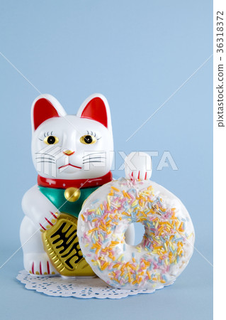 maneki neko and donut maneki neko and donut 36318372