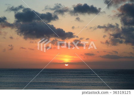 Balinese Sunset 36319125