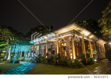 Glover garden light up of the old ortho house 36321971