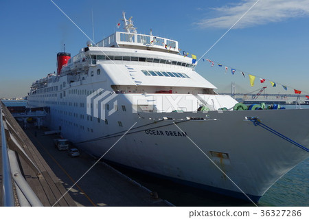 passenger boat, osan bridge, yokohama harbour 36327286