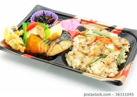 Clams and ginger cooked rice lunch 36331045