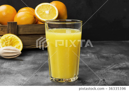 Oranges and fresh orange juice 36335396