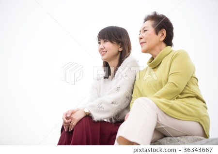 Parent and child mother and daughter travel Parent and child mother and daughter travel 36343667