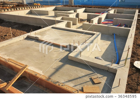 Foundation 36348595