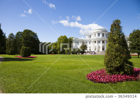 Yelagin Palace in a summer sunny day. 36349314