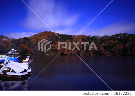 Lake Matsubara night view 36352222