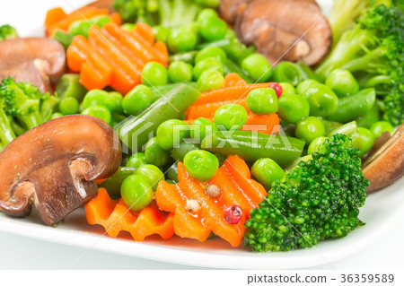 Steamed vegetables 36359589