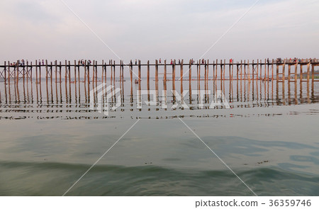 U Bein Bridge in Mandalay, Myanmar U Bein Bridge in Mandalay, Myanmar 36359746