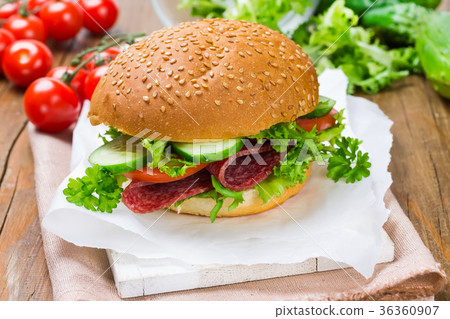 Sandwich with ham and vegetables 36360907