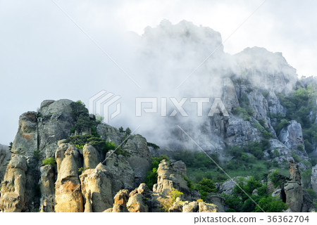 Demerdji mountain with low lying clouds, Crimea Demerdji mountain with low lying clouds, Crimea 36362704
