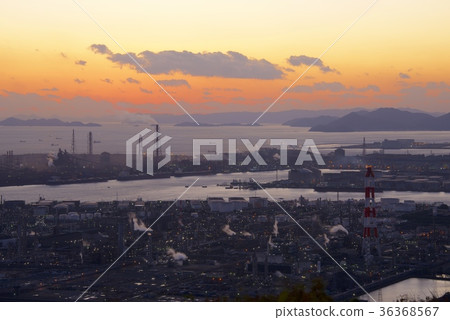 Factory night view from Kashiwasansujima observatory 36368567