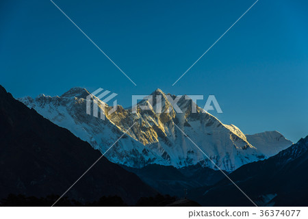 Morning Mount Everest Mountains 36374077