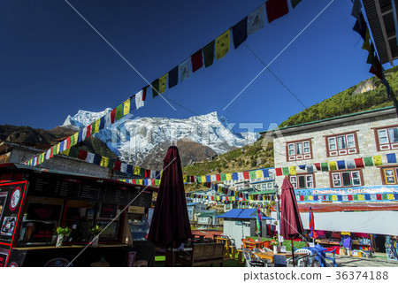 Namche Bazar and Condéri 36374188