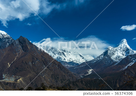 珠穆朗瑪峰 36374306