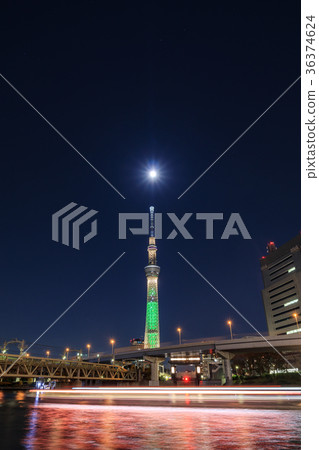 Lighted up Tokyo Sky Tree and Super Moon Lighted up Tokyo Sky Tree and Super Moon 36374624