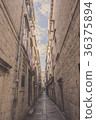 Narrow aisle between old building in Dubrovnik. 36375894