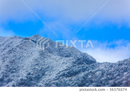 Mt. Tayomi的雪風景從Unzen高爾夫球場附近 36376874