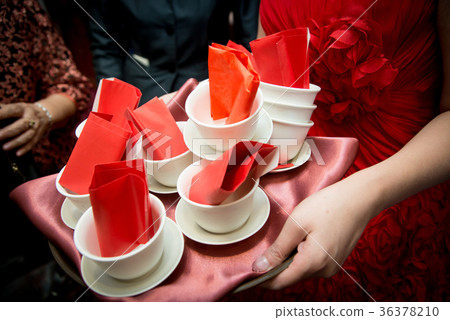 結婚 奉茶 習俗 紅包 36378210