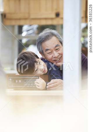 Grandfather, grandson, radio Grandfather, grandson, radio 36381226