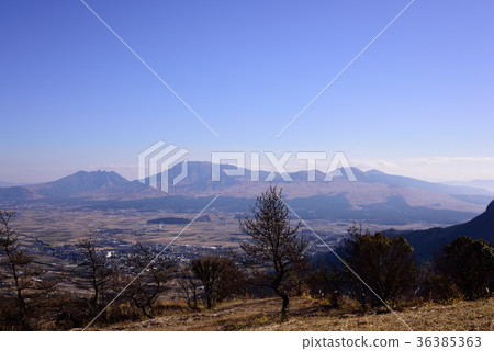 Aso in the early winter Aso in the early winter 36385363